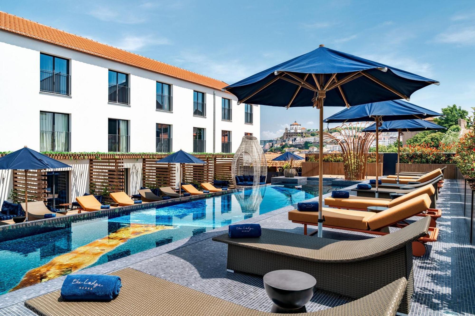 וילה נובה דה גאיה Forte De Gaia, Autograph Collection מראה חיצוני תמונה The hotel's pool