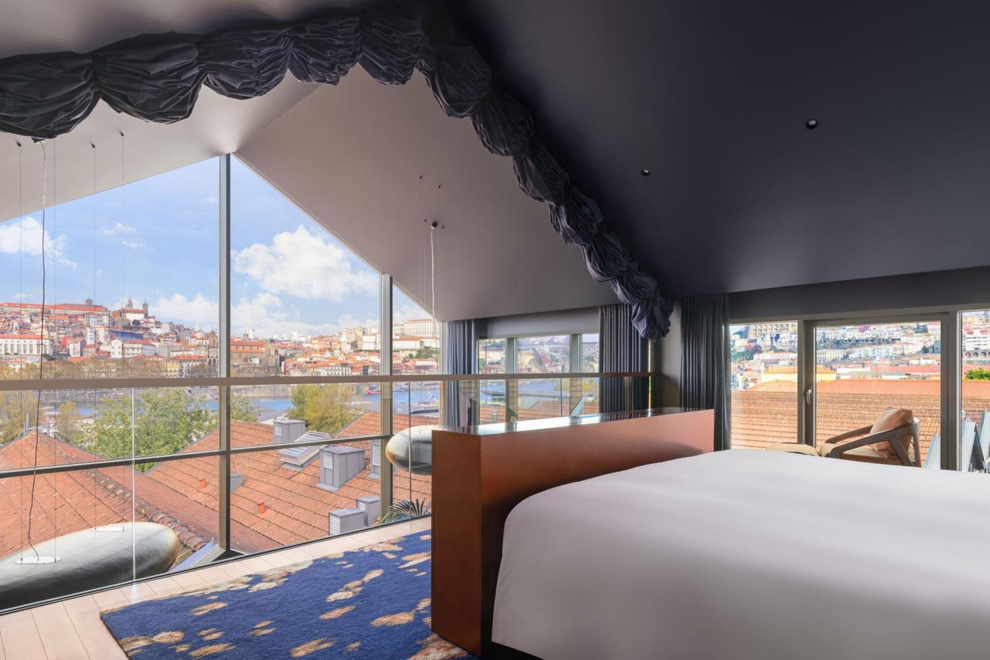 וילה נובה דה גאיה Forte De Gaia, Autograph Collection מראה חיצוני תמונה The view from the hotel